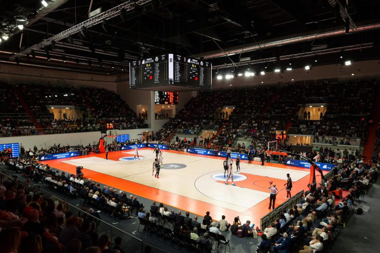 Foto Arena con Pubblico